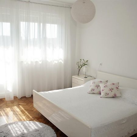 Apartment Sibenik With Free Parking エクステリア 写真